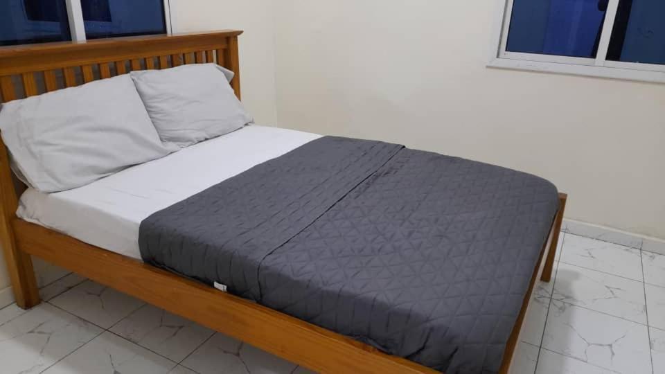 Matano Guest House Brikama Luaran gambar