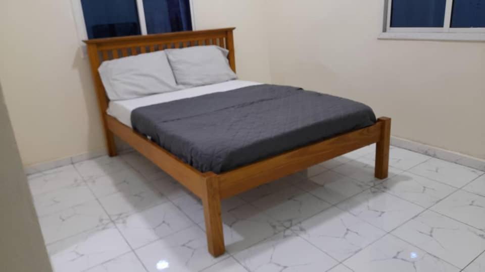 Matano Guest House Brikama Luaran gambar